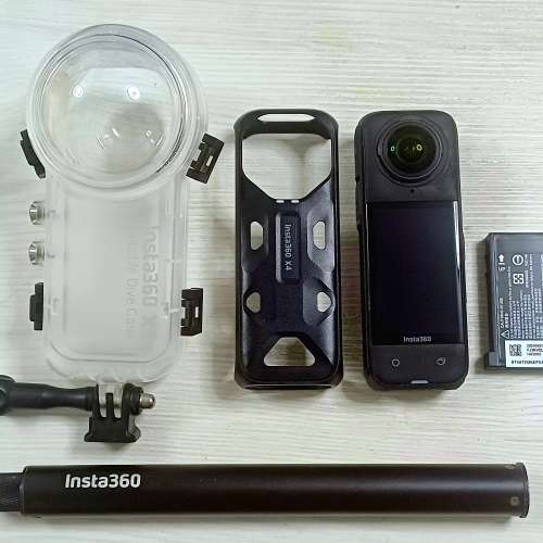 Insta360 x4