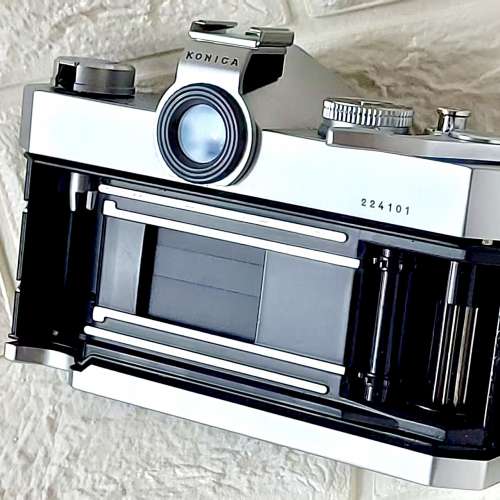 KONICA AUTOREFLEX T 85-205mm/3.5*市場少有新淨＊