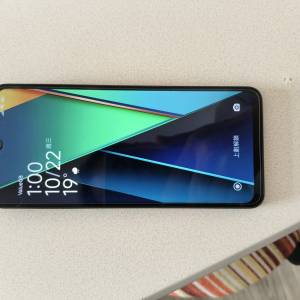 Poco C75 6G + 128G 95新，全套有盒，还有保養8个月