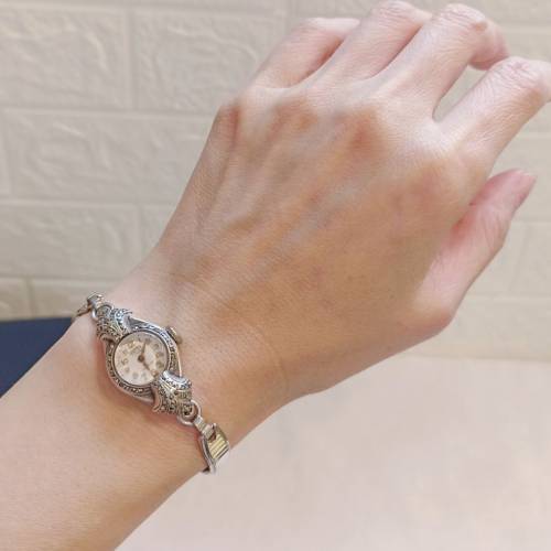 Vintage Swiss「ROAMER」😍#上鏈腕錶Manual winding 17 Jewels  Incabloc 16*22mm....