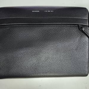 Grams 28 男仕真皮 斜孭袋