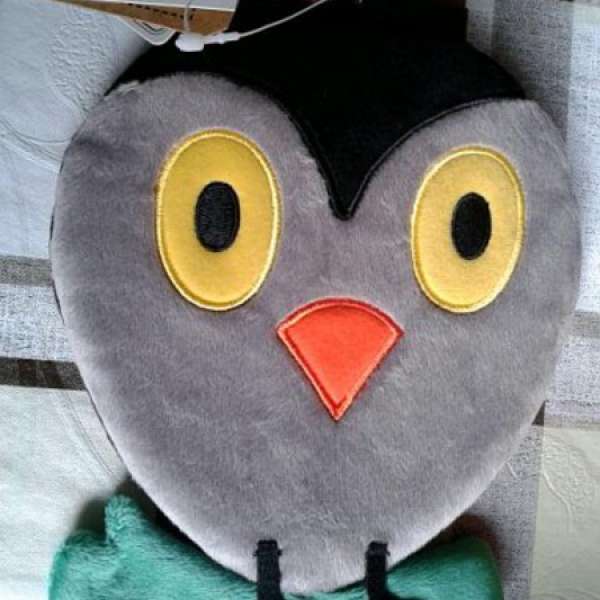 短毛拉鍊細袋(趣緻貓頭鷹款)，日本品牌。