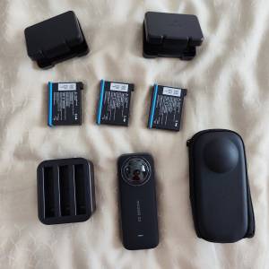 Insta360 x3 連3電，充電器，保護殼
