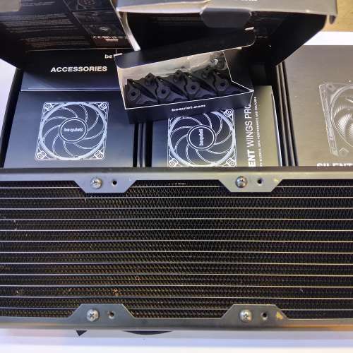 (銅片360冷排+Be quiet Silent wing pro 4 120mm fan x 3)一套價錢$400 有兩套,另...