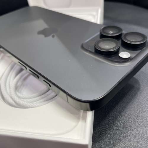 99%New iPhone 16 Pro Max 512GB 黑色 蘋果保養至2026-5-5電池效能100% 香港行貨 全...