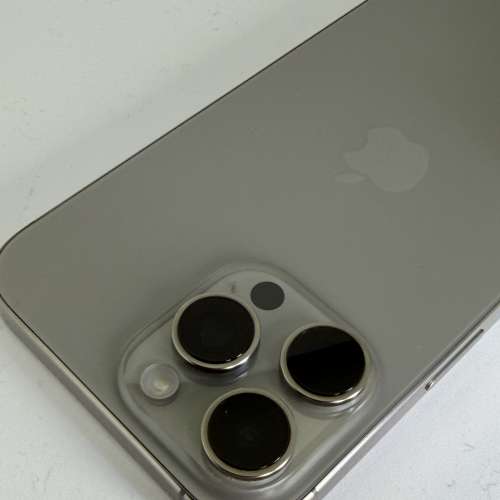 9 成新 APPLE iPhone 16 Pro Max 256GB 白色鈦金屬