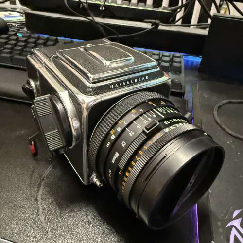 Hasselblad 500C/M + CF 80mm f2.8 + A12菲林背