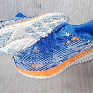 全新跑步鞋 EU44