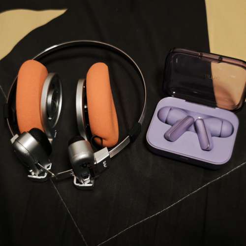 90%新 Whatplus Retro III R3 頭戴復古耳機 + Realme Buds Air 7 入耳式降噪耳機 AN...