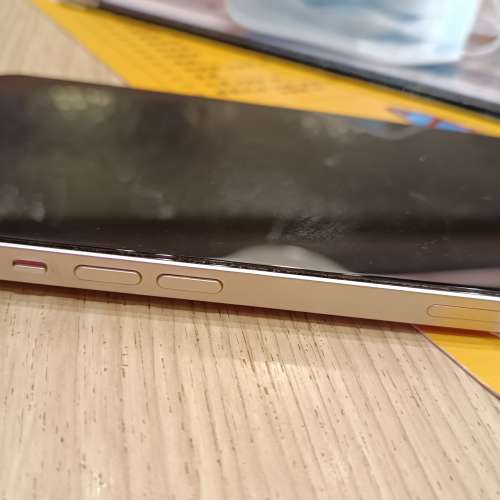 出售iPhone14plus 綠色