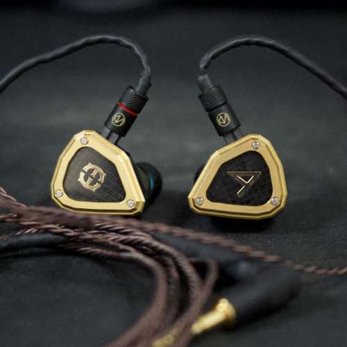 AK x Empire Ears Novus