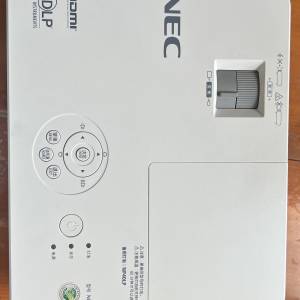 投影機