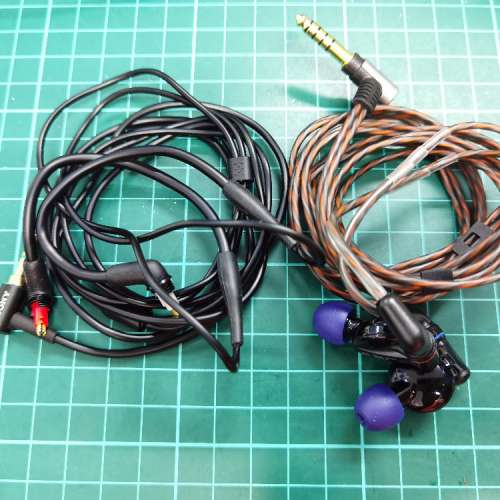 Sony MDR-7550 (行版 EX800ST)