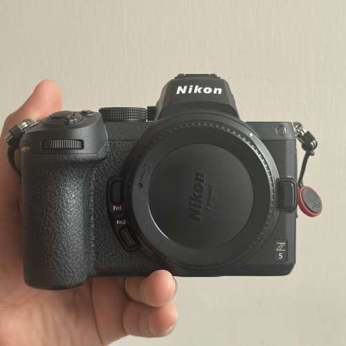 近乎全新 Nikon Z5