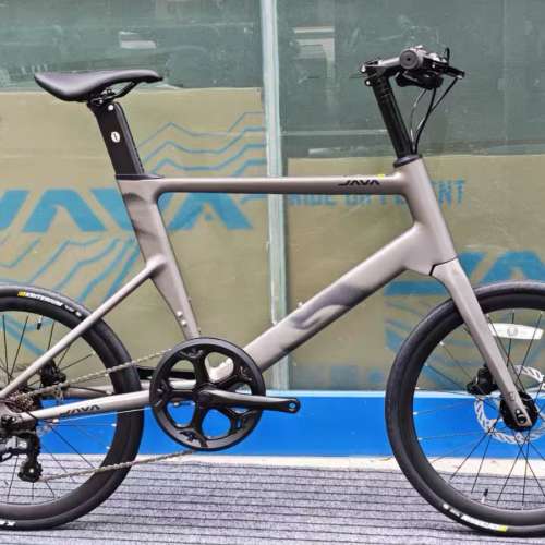 2025 全新款 JAVA CL2 7速 桶軸碟剎碳前叉20吋451 鋁合金小輪徑車 送水架前後蛙燈叮叮