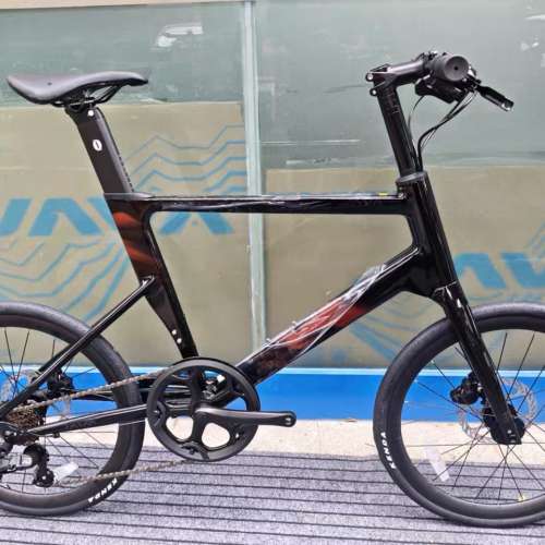 2025 全新款 JAVA CL2 7速 桶軸碟剎碳前叉20吋451 鋁合金小輪徑車 送水架前後蛙燈叮叮