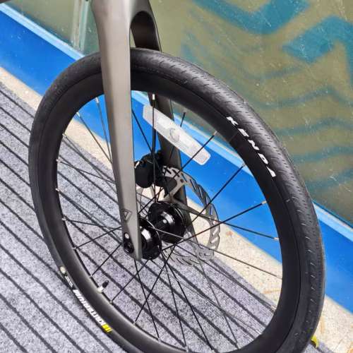 2025 全新款 JAVA CL2 7速 桶軸碟剎碳前叉20吋451 鋁合金小輪徑車 送水架前後蛙燈叮叮