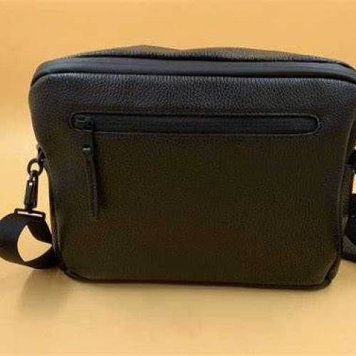 黑色真皮男士斜孭袋