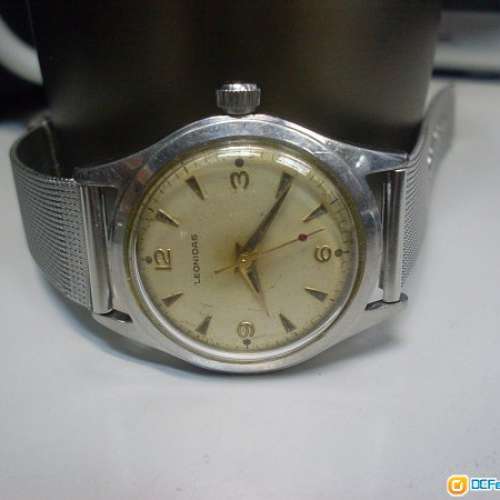 Vintage Swiss LEONIDAS manuel wirst watch
