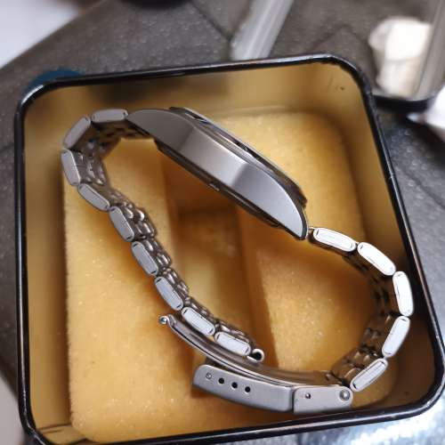 極新鈦金屬三圈計時電子表