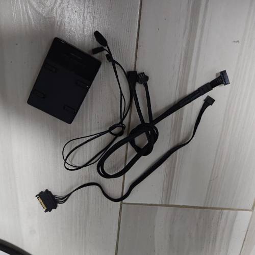 聯力 UNI Fan AL120 v1 & v2 有6隻