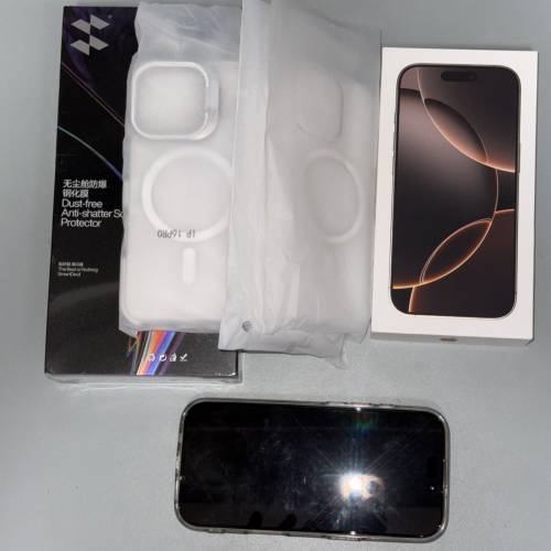 iPhone 16 pro 256gb 沙漠金