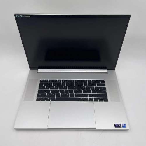 Razer Blade 18 mercury alienware Asus zephyrus