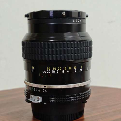 Nikon Nikkor 105mm F2.5 AI F-mount