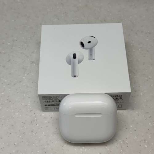 AirPod 4 ANC (有降噪功能）