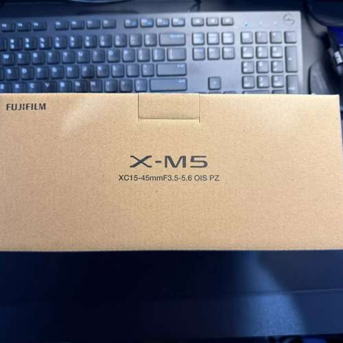 Fujifilm X-M5 W/ 15-45mm Lens ( New)