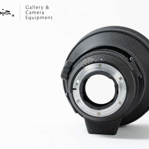 || Nikon Nikkor ED 200mm F2 - AI-S with lens hood ||