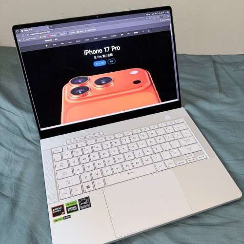 ASUS ROG Zephyrus G14 GA403UV Laptop