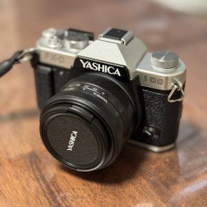 Yashica FX-D 100