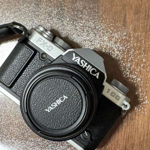 Yashica FX-D 100