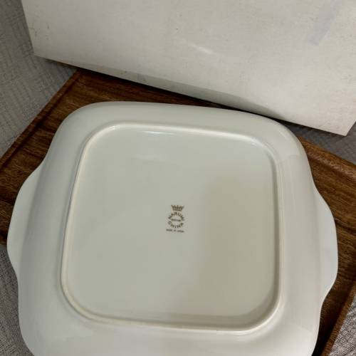 日本製 Narumi 骨瓷大餐盤 （有原裝盒)