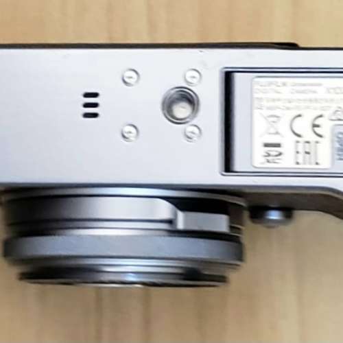 Fujifilm X100T Sliver (富士 x 100  t 第3代 銀色 數碼相機) - 95% New