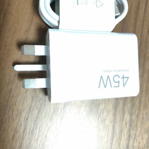 出售原裝未使用過小米45W充電器連充電線