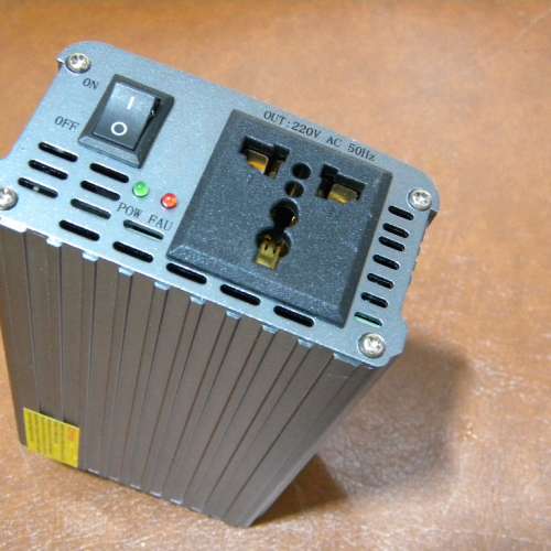 車用逆變器 DC 轉 AC 500W Power Inverter 座駕之必備配件