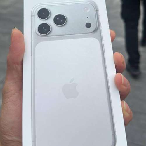[全新未開封]iPhone 17 Pro Max 1TB 銀色 SILVER apple官網, 全新，有單