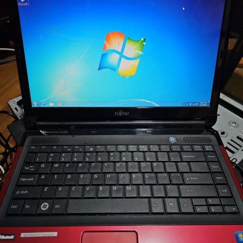 fujitsu lh520 AMD 雙核CPU ,4G RAM ,全正常,有電池,不包硬盤,有時要按幾下開關才可...