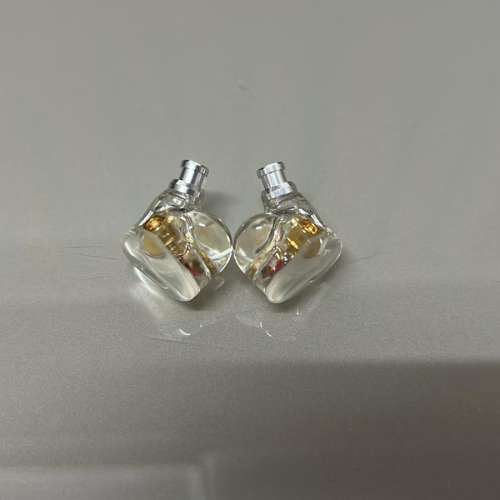 (限量一套)Net Audio週年限量耳機套裝，一圈四鐵設計，不銹鋼出音導管，MMCX鍍金插...