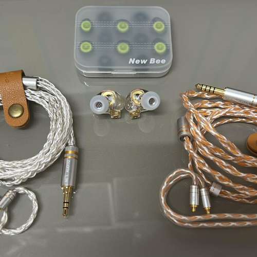 (限量1套)Net Audio週年限量耳機套裝，一圈四鐵設計不銹鋼出音導管，MMCX鍍金插頭計...