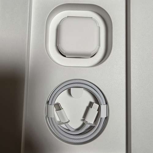 香港行貨 IPAD PRO 11 2024 M4 256GB AC+ 到2026年7月 wifi 銀色