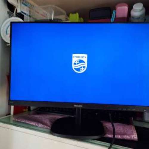 飛利浦全高清 23.8 吋 16:9 LCD 顯示器 最高解像度 1920 x 1080 @ 75 Hz*內置喇叭