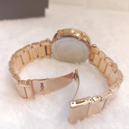 💰議價請移玉步no bargain ​​⌚「MICHAEL KORS」#MK5491💥玫瑰金  #鑲水晶貝母錶...