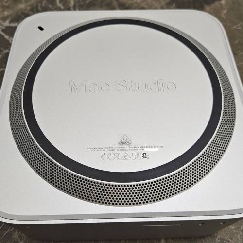 Mac Studio M1 Max