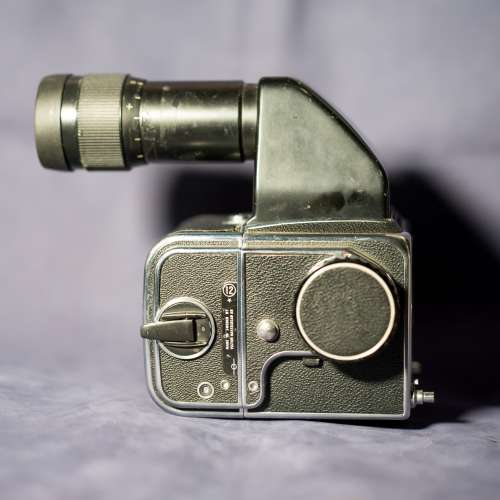 hasselblad 500cm (500c後期版本) & 250mm F/5.6 ct* & a12 film back