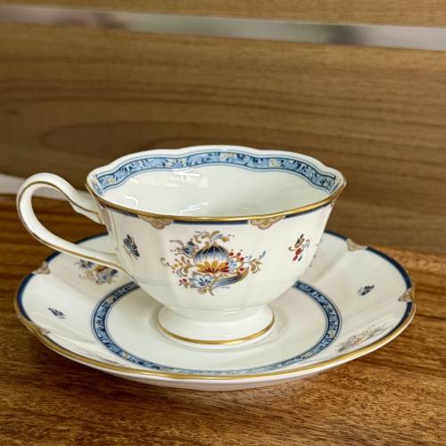 日本製  Narumi  Sharilamoon 骨瓷咖啡杯碟套裝