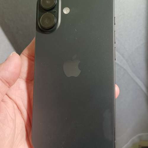 港版iphone16   256gb battery  99%