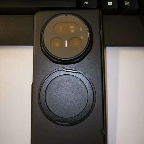 出售95%新 金色honor magic V5。